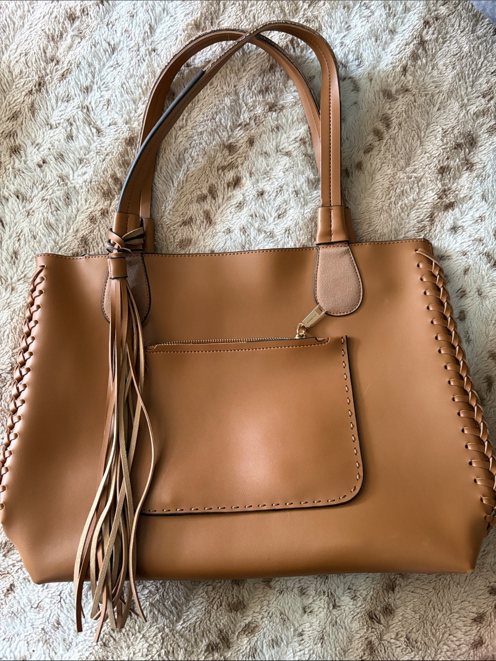 Classic Tan Women’s Tote Bag with Tassel Detail - Picture 1 of 1